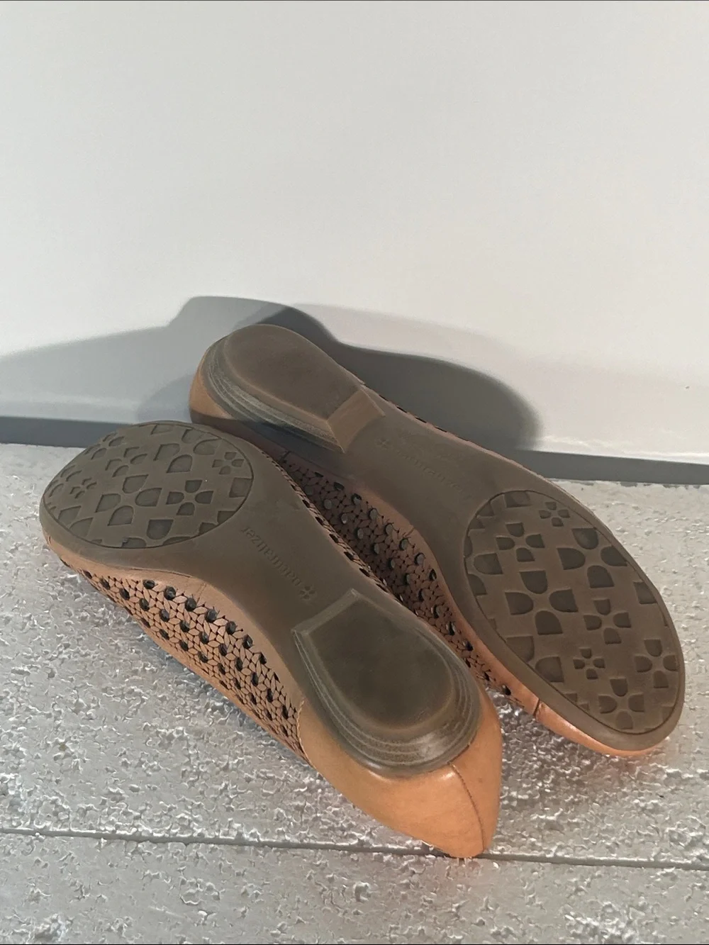 Naturalizer SZ9 Diara Tan Leather Ballet Flats Bow Cane Details Old Money Staple